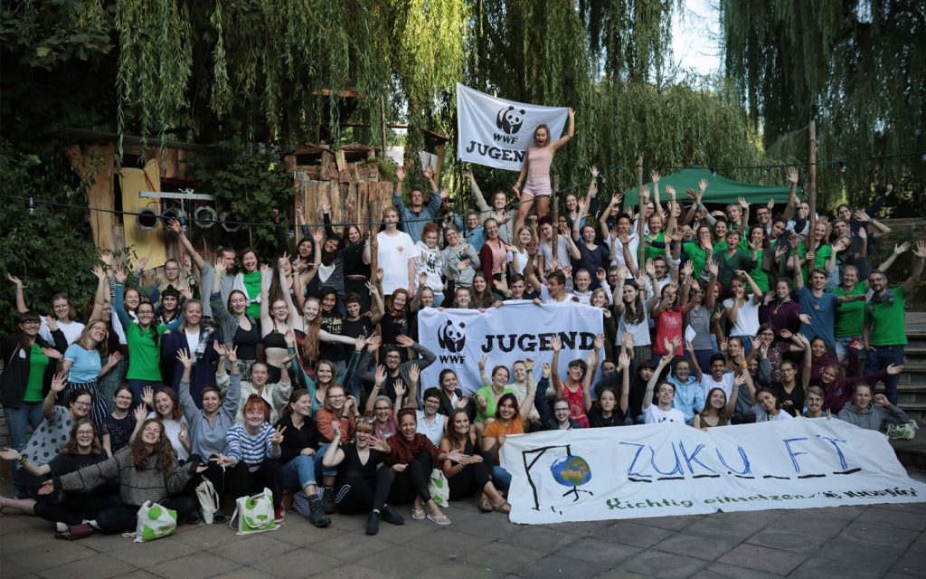 Ein großes Gruppenbild der WWF Jugend